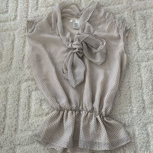 Sleeveless dressy top